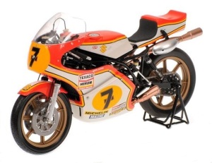 Minichamps 1976 Suzuki RG500 GP Motorcycle - Barry Sheene, World Champion